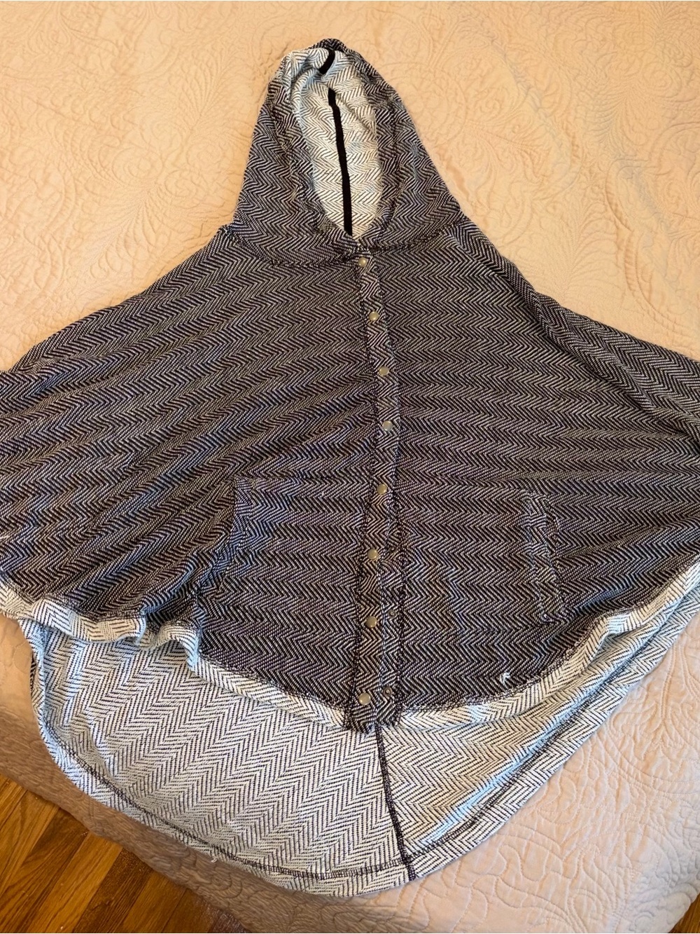 Lucky Brand Black & White Hooded Button Poncho